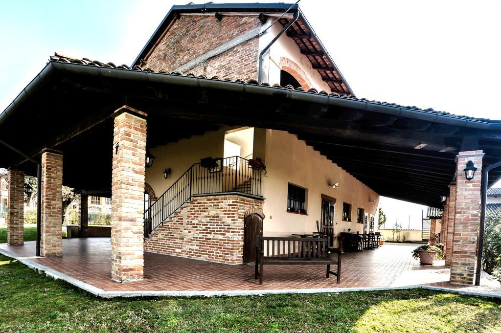 Azienda Agricola Tenuta Del Barone Calliano  Luaran gambar
