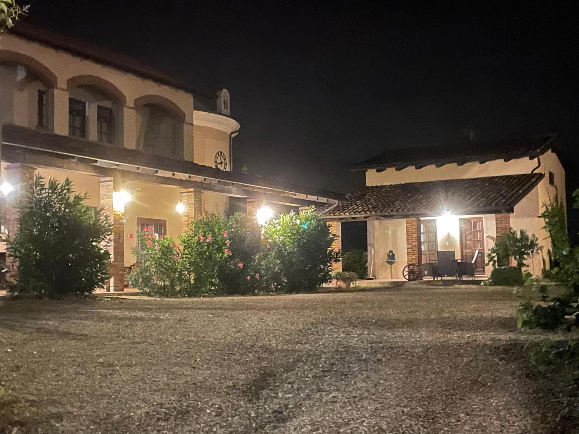 Azienda Agricola Tenuta Del Barone Calliano  Luaran gambar